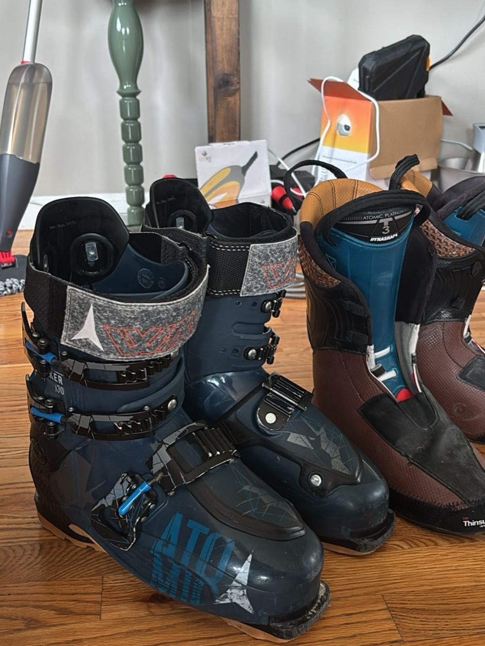 Atomic Waymaker Carbon 130 Ski Boots